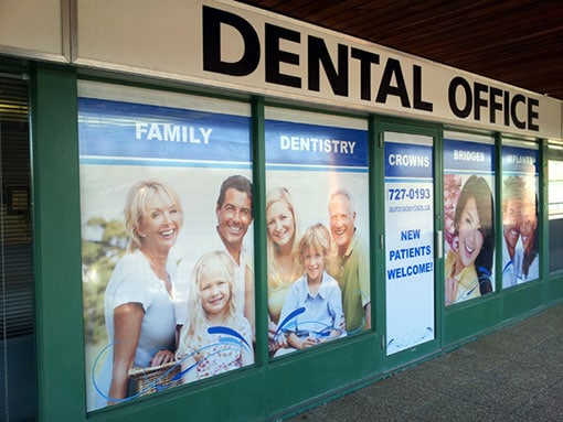 identity_namebrands_window_displays_dr_orschel-510x383 identity_namebrands_window_displays_dr_orschel-510x383